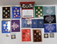 A quantity of various coin sets & crowns including