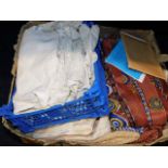 A boxed quantity of linen & other textiles