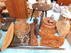 A quantity of mixed ethnic carved & inlaid wooden