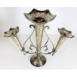 An English silver epergne set 9in tall, 412g inclu