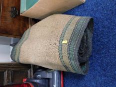 A hessian runner