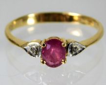 An 18ct gold ruby & diamond ring size N 1.9g