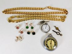 A quantity of costume jewellery items & sundries