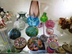 A quantity of art glass including two Murano paper