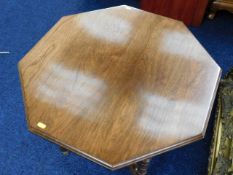 An early 20thC. octagonal table