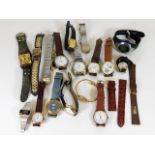 A quantity of mixed wrist watches