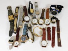 A quantity of mixed wrist watches
