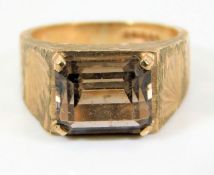 A 9ct gold bark effect smokey quartz ring 6g size