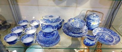 Thirty even pieces of Spode Italian porcelain tea