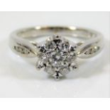 An 18ct white gold ring set with approx. 0.5ct diamond 4.4g size N