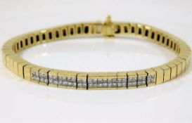 A 14ct gold bracelet set with approx. 1ct diamonds