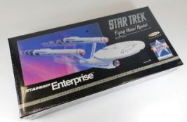 ESTES Star Trek Enterprise Flying Model Rocket - s