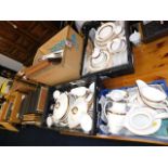 Quantity of Royal Doulton Harlow dinnerservice