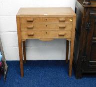 1930's Oak canteen of cutlery