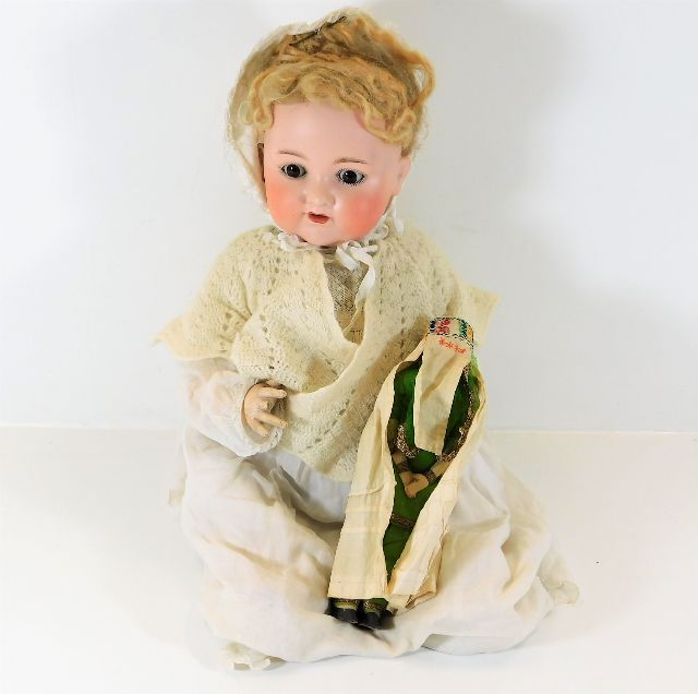 An antique German Armand Marseille doll model numb