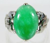 A platinum & 18ct gold ring set with jade 7.7g by