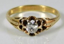 A yellow metal ring set with approx. 0.33ct diamon