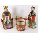 Two Chinese porcelain figures, tallest 8.5in, twin