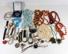 A quantity of various costume jewellery items incl