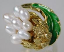 A 14ct gold American cocktail ring with enamelling
