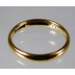 A 9ct gold wedding band 2.3g size M/N