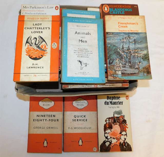 A quantity of Puffin, Penguin and Pelican books Da