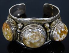 A silver bangle set with agate approx. 122g