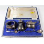 A case silver cruet set Swatkins Group Ltd. 178g