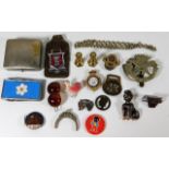 A money clip, DCLI cap badge & other sundry items