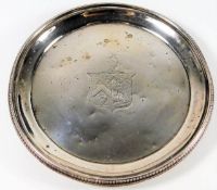 A Georgian silver wine bottle coaster 227.8g inclu