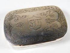 A 19thC. white metal snuff box with chased decor 5