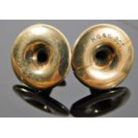 A pair of 9ct gold gold collar studs 2.4g, one wit