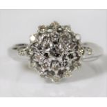 A 14ct white gold ring set with approx. 0.8ct diam