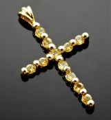 A 9ct gold cross set with citrine 0.9g