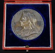 A case Queen Victoria silver commemorative medalli