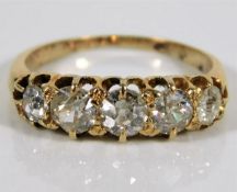 An antique 18ct gold ring set with approx. 1.2ct o