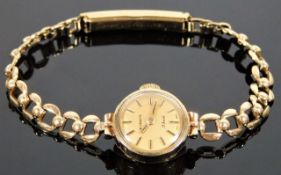 A 9ct gold strap & case ladies wristwatch 13.4g in