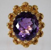 A 9ct gold ring set with amethyst 8.4g size M/N