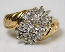 A 9ct gold ring set with approx. 0.26ct diamond 4.