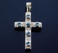 A 9ct gold cross set with topaz 0.7g