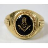 A 14ct gold gents masonic signet ring 10.7g size X