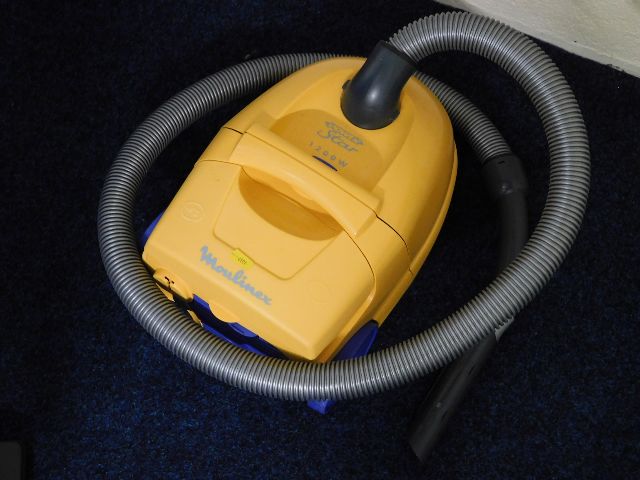 A vacuum cleaner