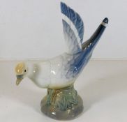 A Valencia porcelain dove 7.75in tall