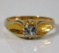 A 9ct gold ring set with paste stone 4.85g size Y/