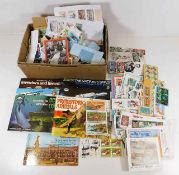 A box of world stamps, some mint with mini sheets