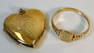 A 9ct gold locket twinned with a 9ct gold ring 4.9