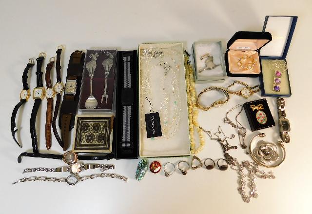 A quantity of watches & costume jewellery items