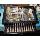 A King's pattern silver plated cutlery set