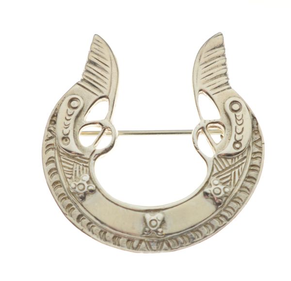 Edinburgh silver Celtic design brooch Condition: