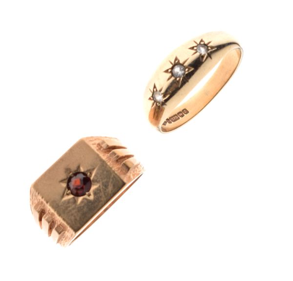 9ct gold ring set three white stones, size W, 4.5g approx, together with a 9ct gold signet ring